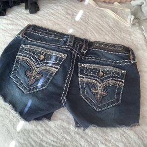 Size 26 rock revival shorts